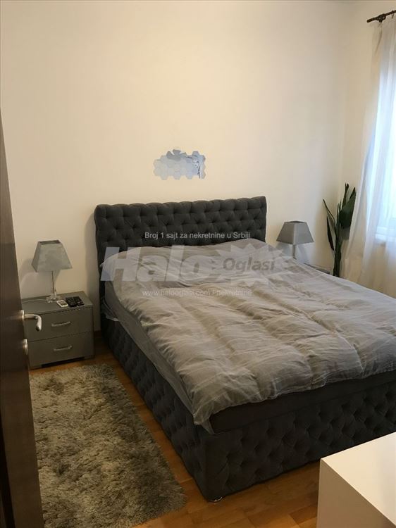 Zvezdara, Đeram pijaca — 5