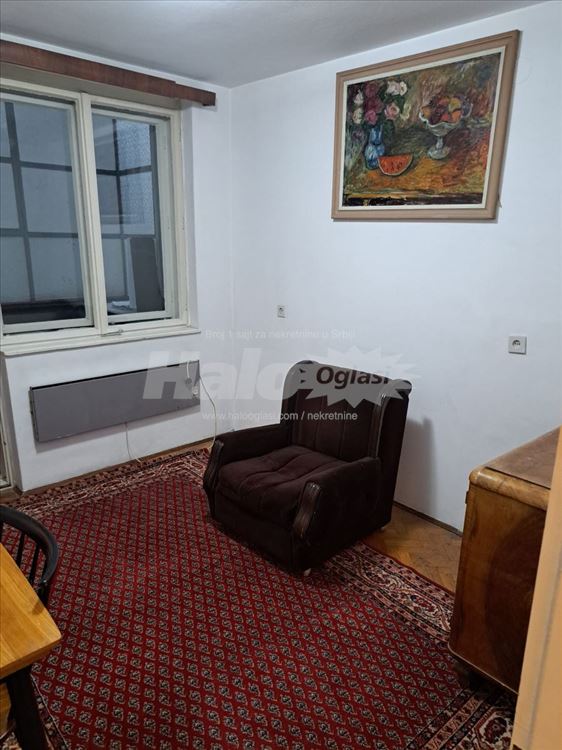 Zvezdara, Lion, jednoiposoban namešten stan — 2
