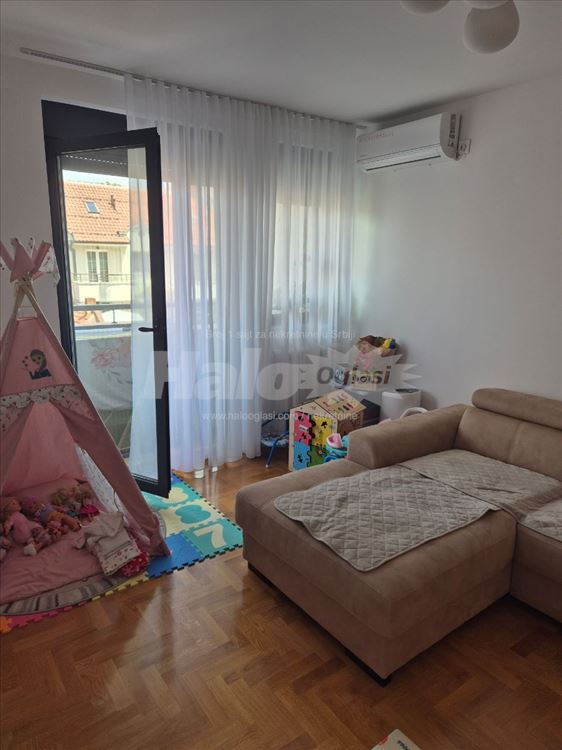 Zvezdara, Olimp - Dvosoban stan sa garažnim mestom — 9