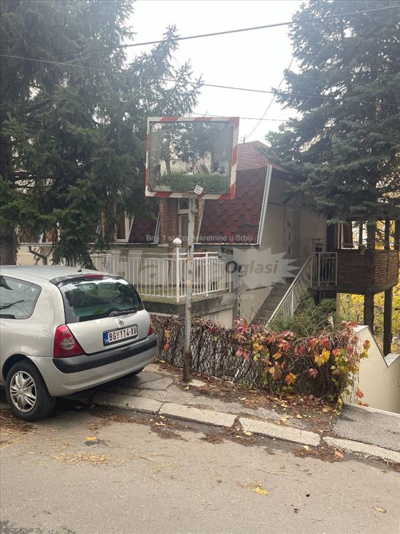 Zvezdara, porodični stan sa velikim dvorištem — 3
