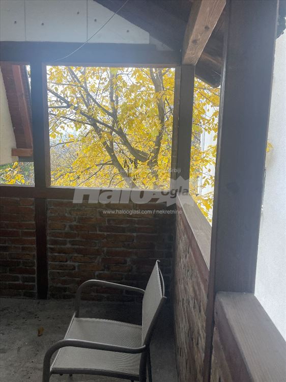Zvezdara, porodični stan sa velikim dvorištem — 10