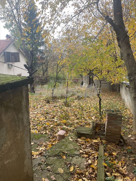 Zvezdara, porodični stan sa velikim dvorištem — 11