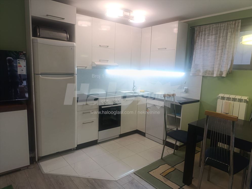 Zvezdara,Severni bulevar,4.0 soban renoviran stan — 6